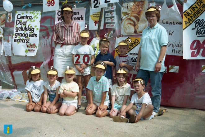 -groep-20-groot||https://www.heemkundekringbakelenmilheeze.nl/files/images/kindervakantieweek-1988/-groep-20-groot_128.jpg?t=1690027583