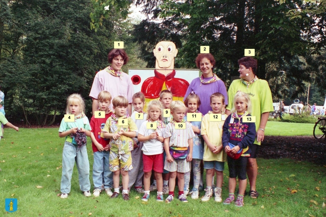 1993-kvw-10||https://www.heemkundekringbakelenmilheeze.nl/files/images/kindervakantieweek-1993/1993-kvw-10_128.jpg?t=1705862452