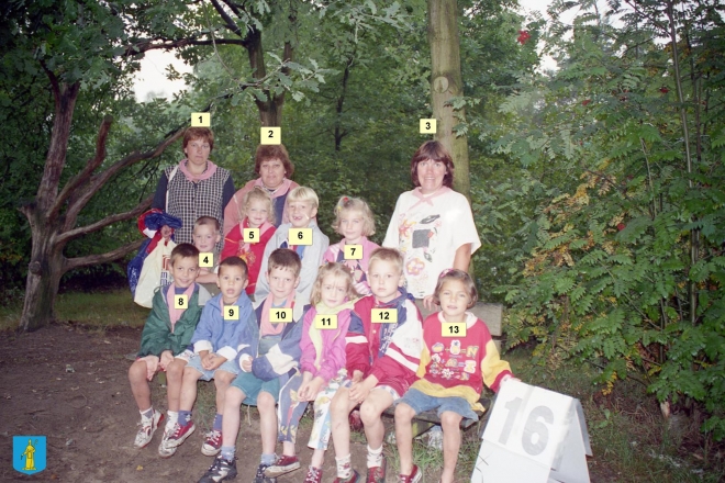 1996-16-||https://www.heemkundekringbakelenmilheeze.nl/files/images/kindervakantieweek-1996/1996-16-_128.jpg?t=1706127172