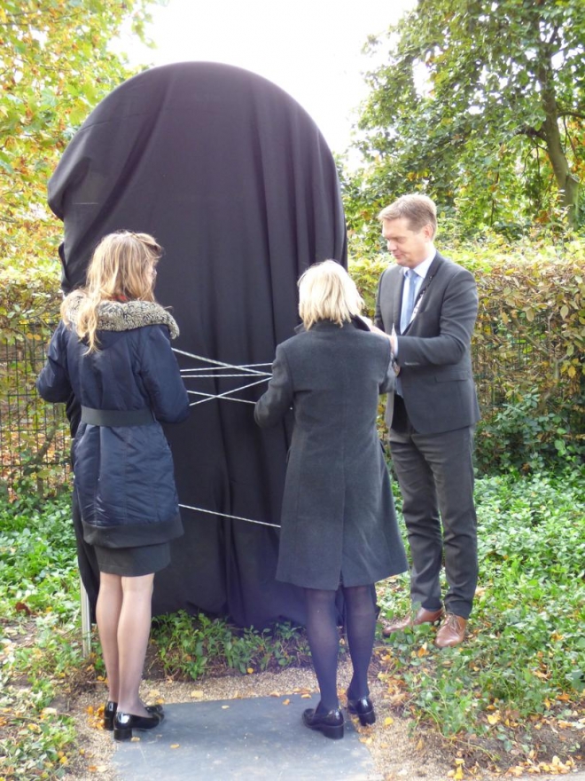 onthulling-wijtvliet-01||https://www.heemkundekringbakelenmilheeze.nl/files/images/wijtvliet-onthulling-monument/onthulling-wijtvliet-01_128.jpg?t=1739744598